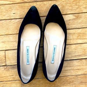 Size 8 (IT 38) Manolo Flats